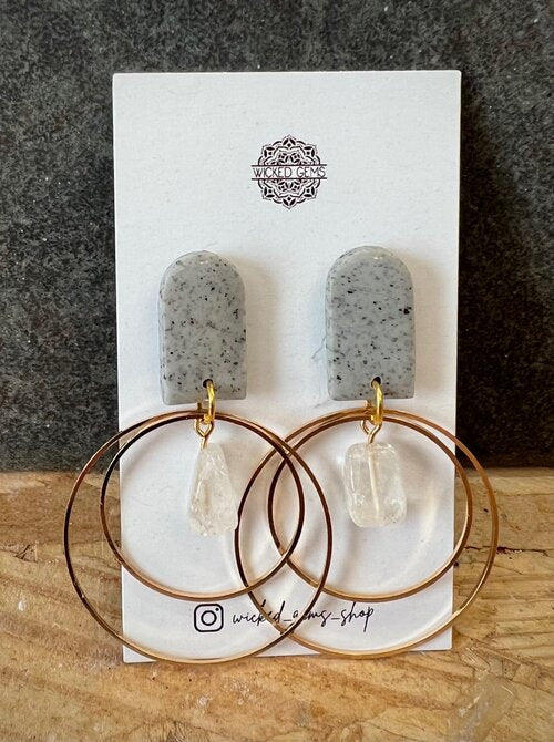 Faux stone, quartz & metal hoop